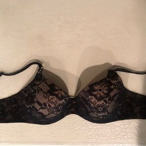 Victoria’s Secret Angels Secret Embrace Lace Bra